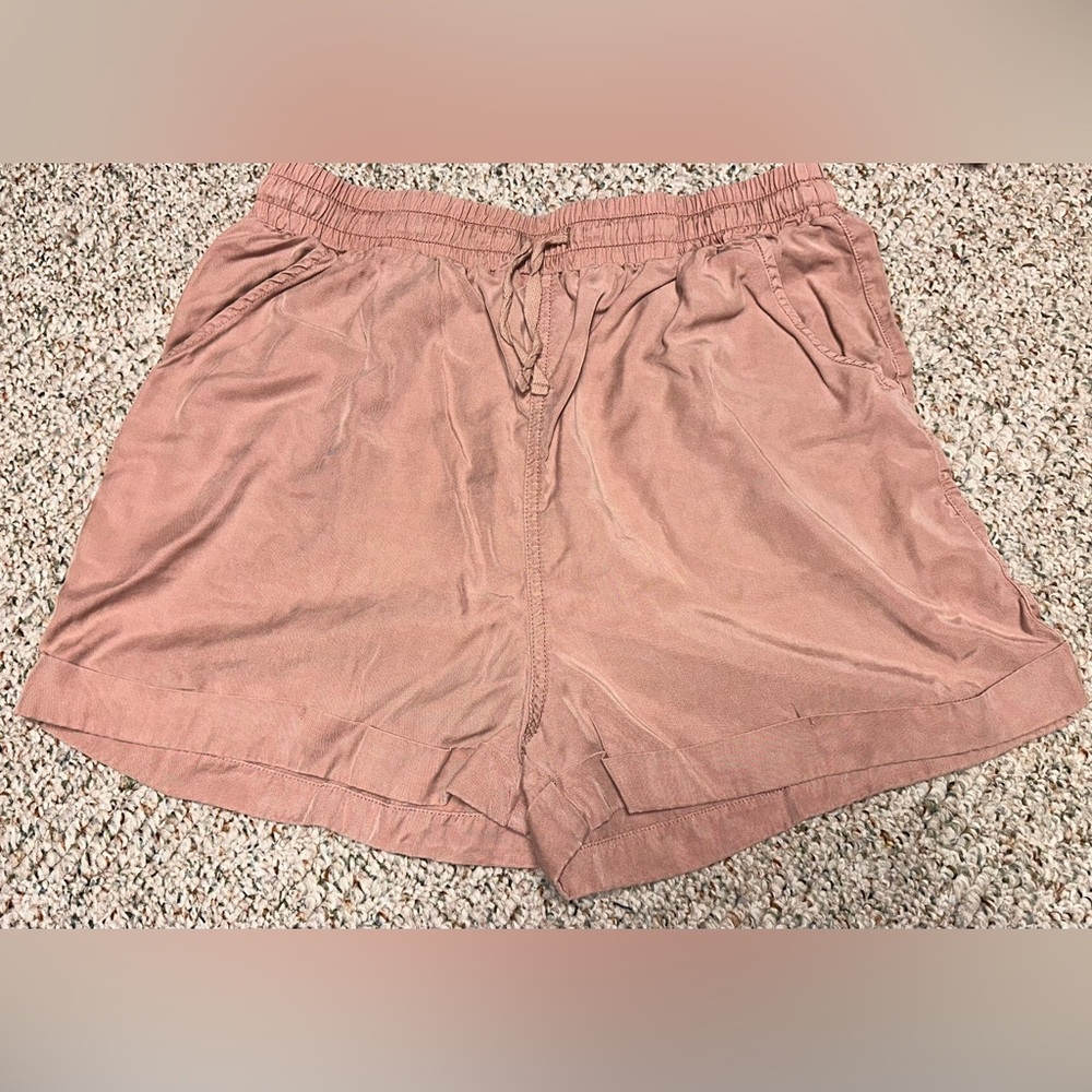 Universal Thread Womens Light Mauve Shorts Drawstring Pockets Elastic Waist Sz M